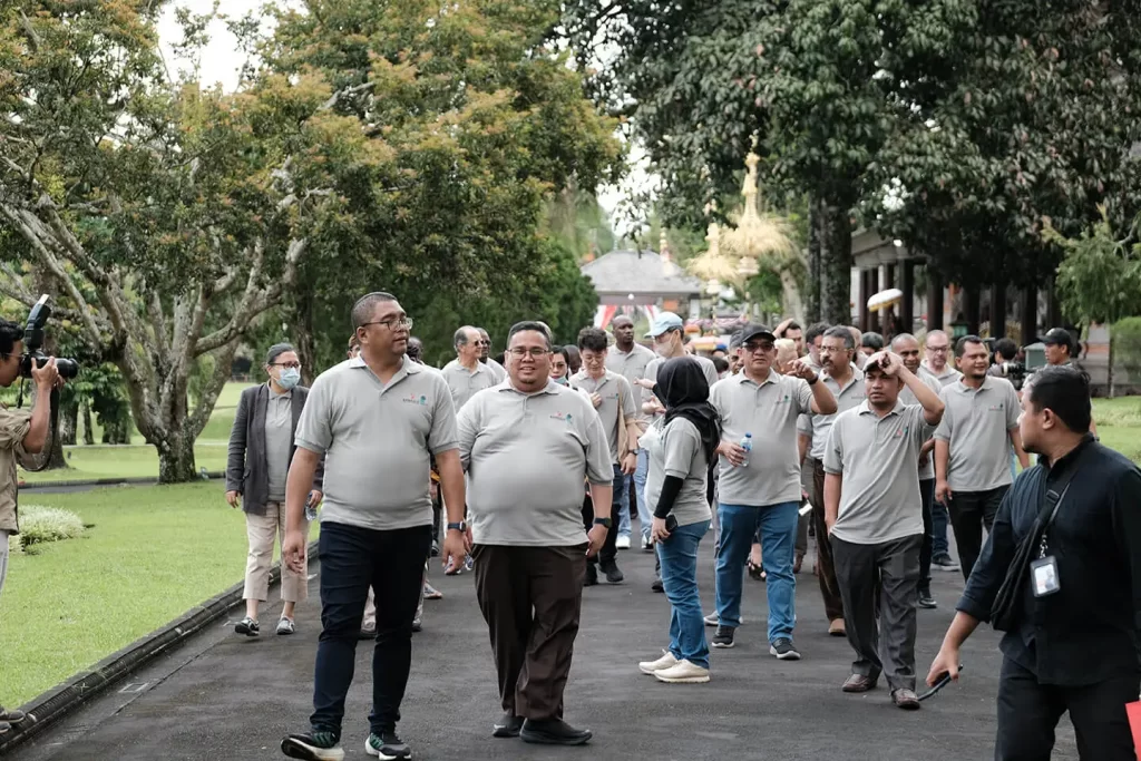 Apa saja acara gathering kantor?